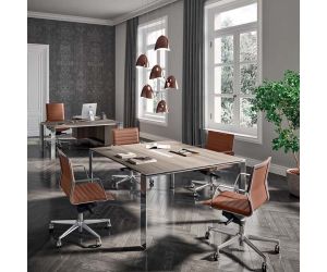 Quadrifoglio X7 vergadertafel met open frame